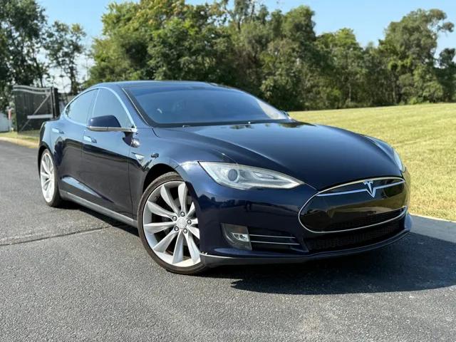 tesla model s 2013 5YJSA1CP3DFP13566 image tesla model s 2013 5YJSA1CP3DFP13566 image